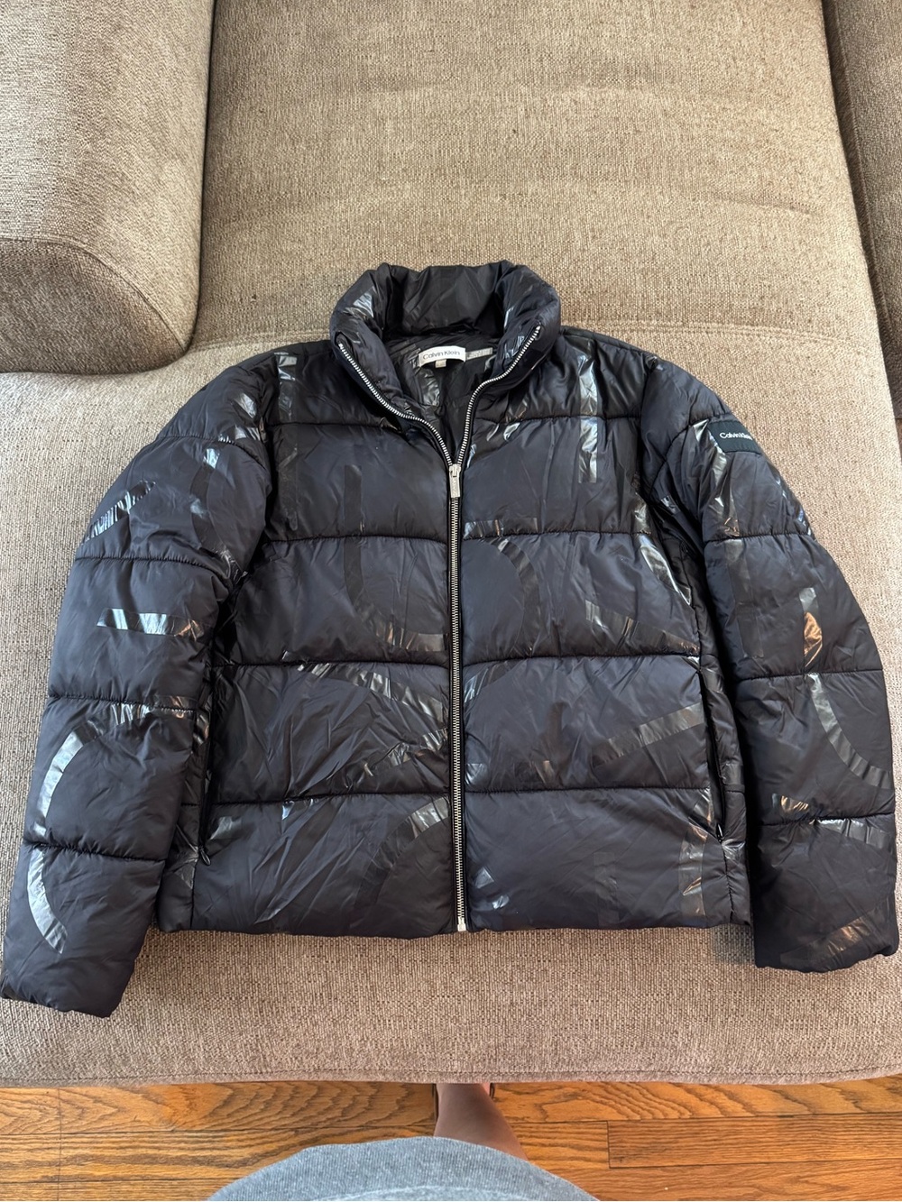 Calvin Klein Matte Black Shiny Black Details Quilted Puffer Jacket Size S
